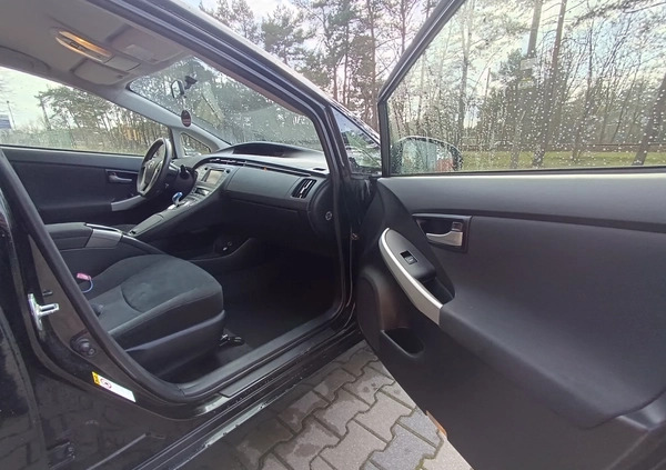 Toyota Prius cena 38500 przebieg: 192000, rok produkcji 2012 z Warszawa małe 46